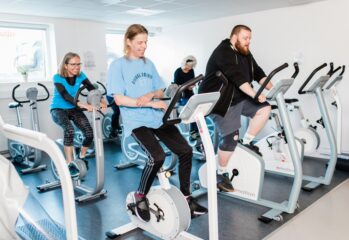 Altiden genoptræning træningsrum træningscykel