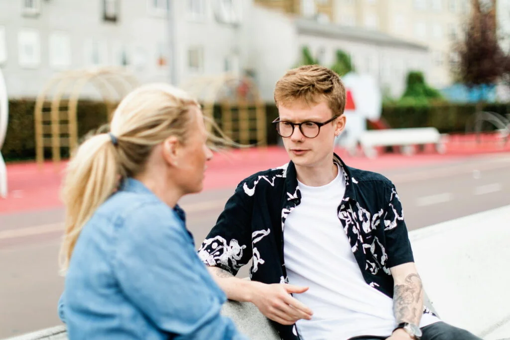 Altiden børn og unge voksne borgere udendøre vision